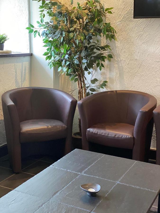 Parkhotel Villa Des Effats Vielsalm Bagian luar foto