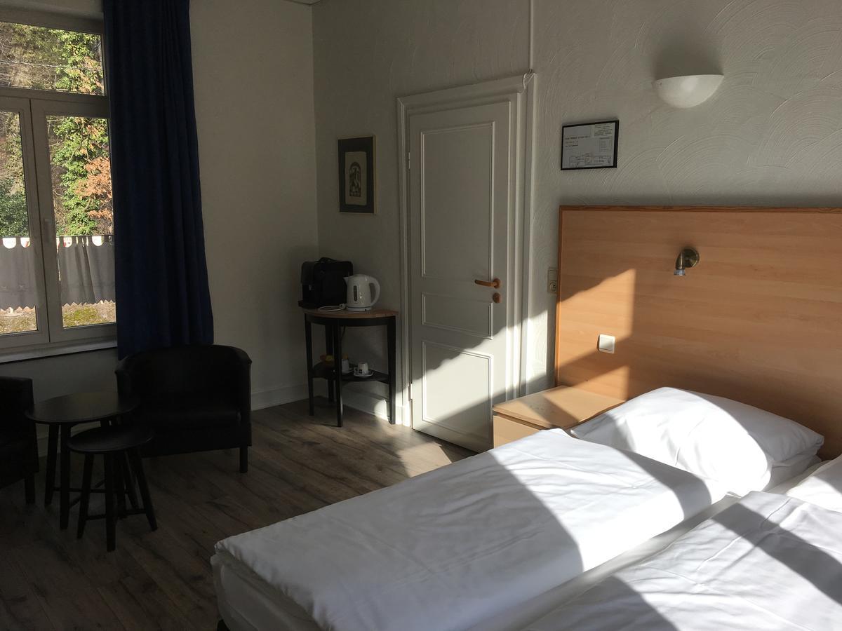Parkhotel Villa Des Effats Vielsalm Bagian luar foto