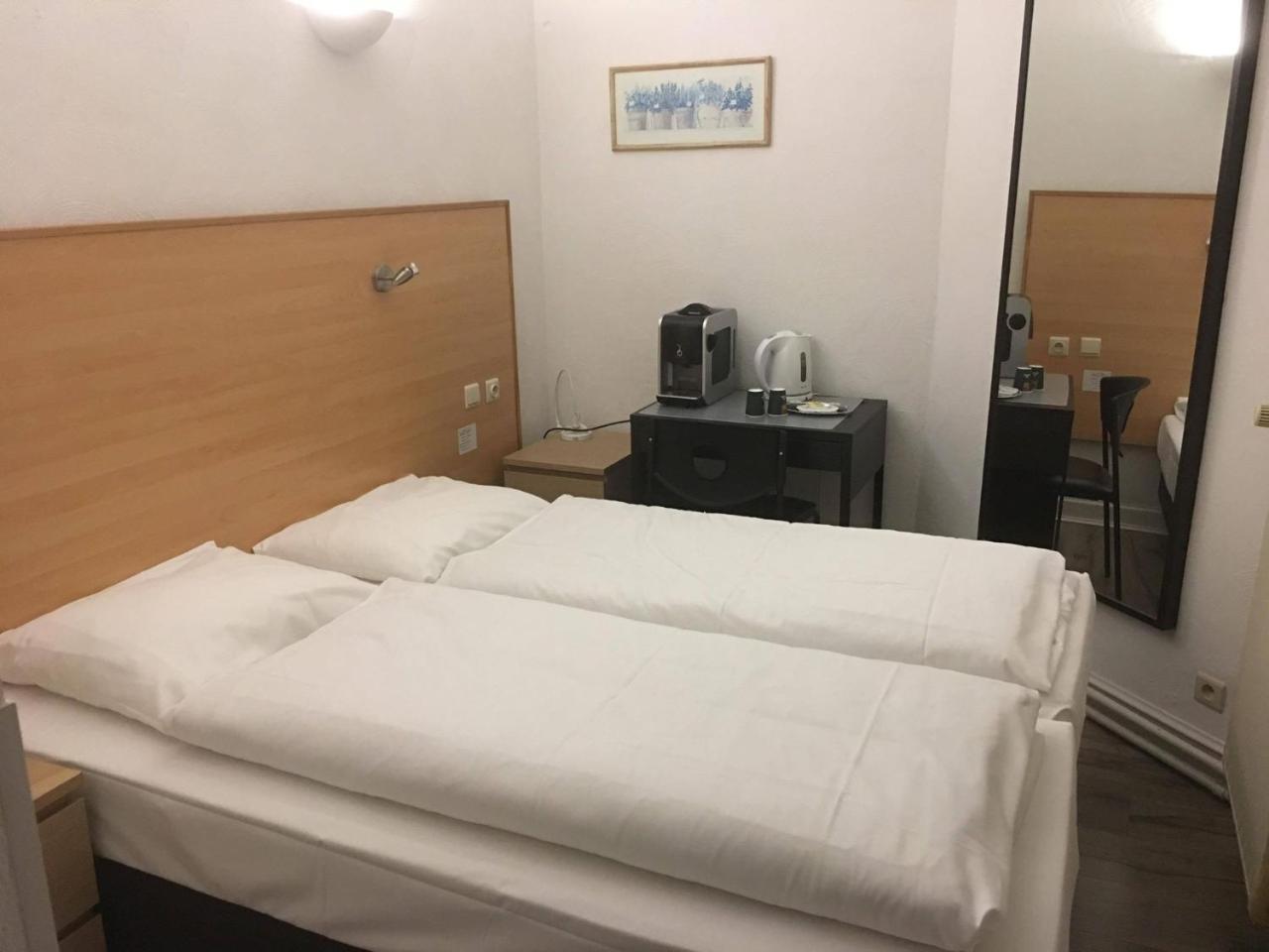 Parkhotel Villa Des Effats Vielsalm Bagian luar foto